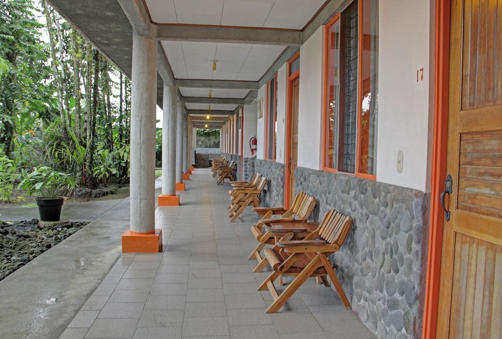 La Fortuna San Bosco Inn מראה חיצוני תמונה